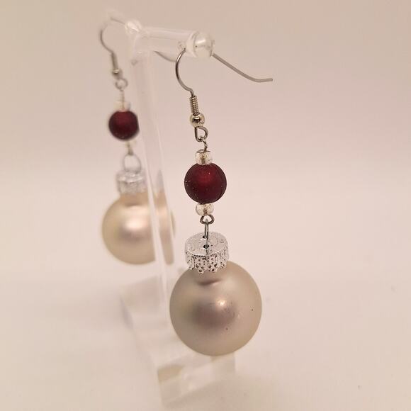 Christmas Ornament Earrings Silver Satin Ball Red Bead - Picture 3 of 4